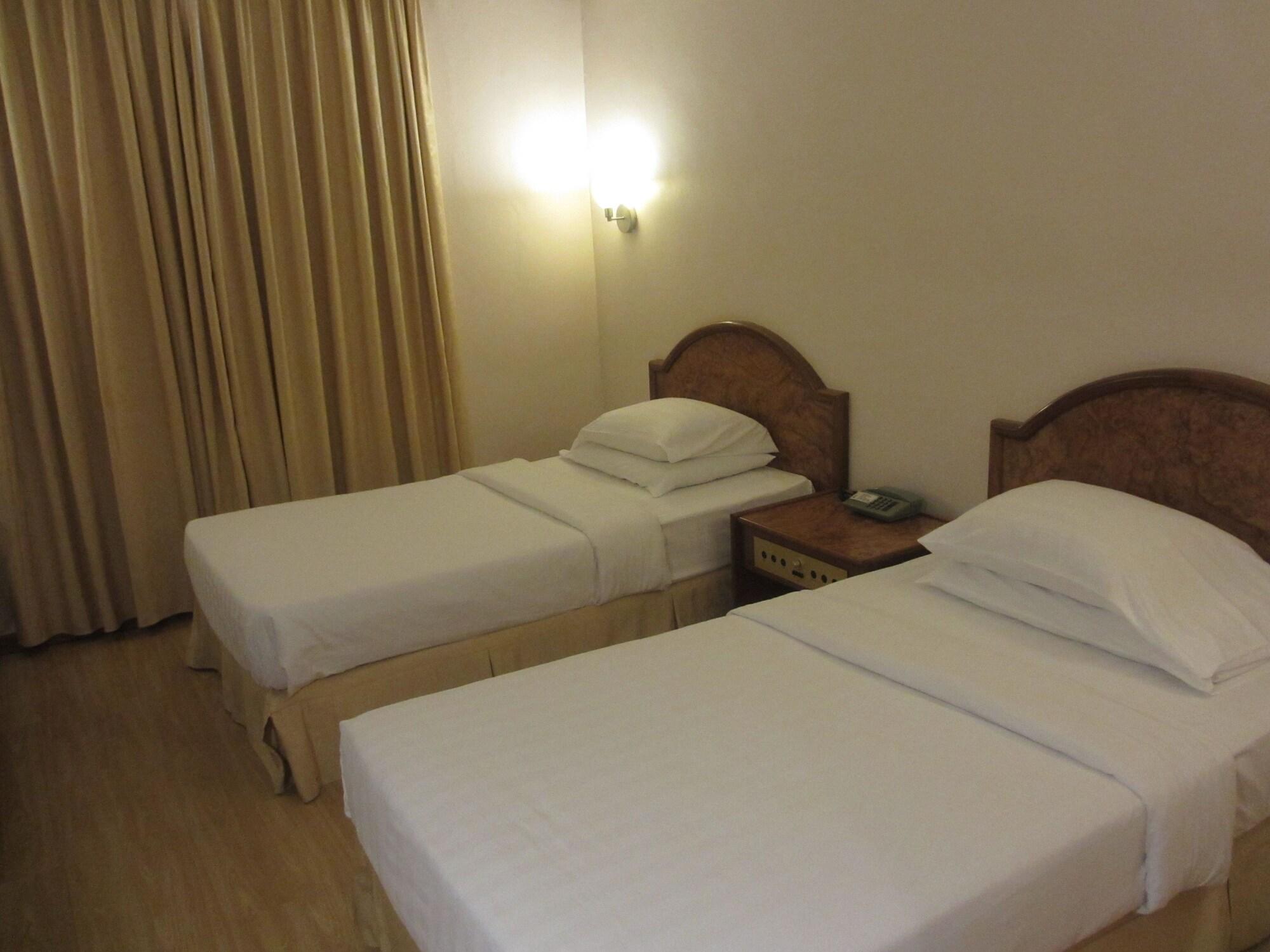 Sanbay Hotel Сандакан Екстер'єр фото