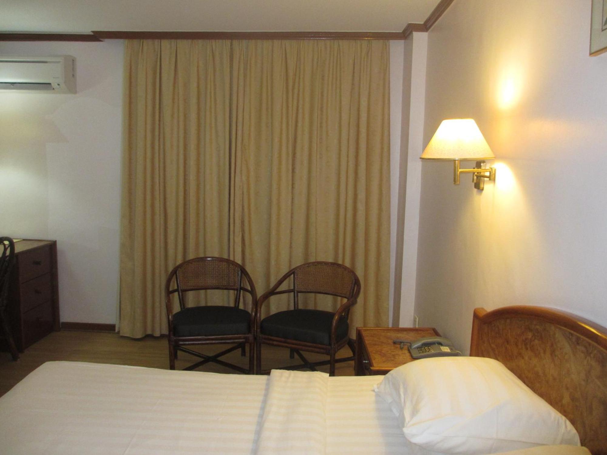 Sanbay Hotel Сандакан Номер фото