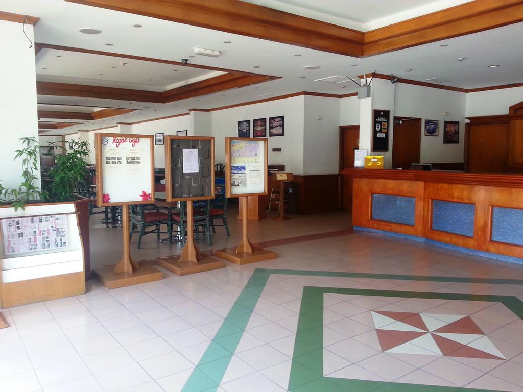 Sanbay Hotel Сандакан Екстер'єр фото