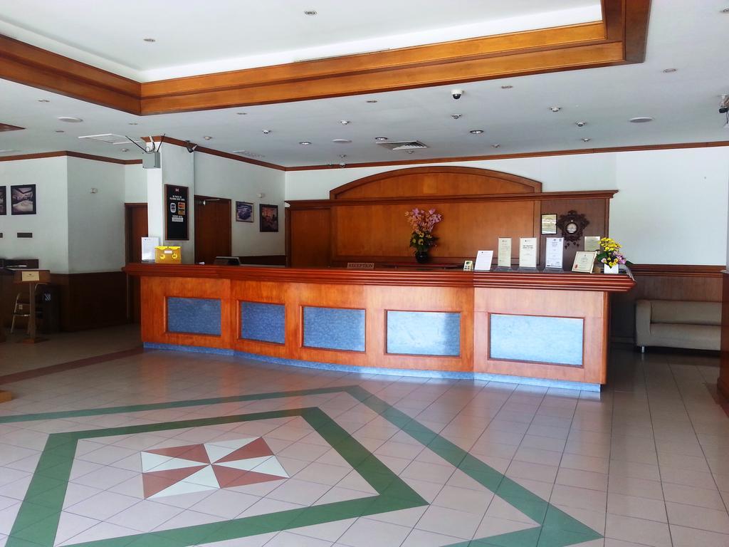 Sanbay Hotel Сандакан Екстер'єр фото